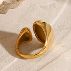 Pierścionek z podwójną kroplą wody