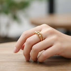 Pierścionek Antystresowy z Obracającymi się Perłami 