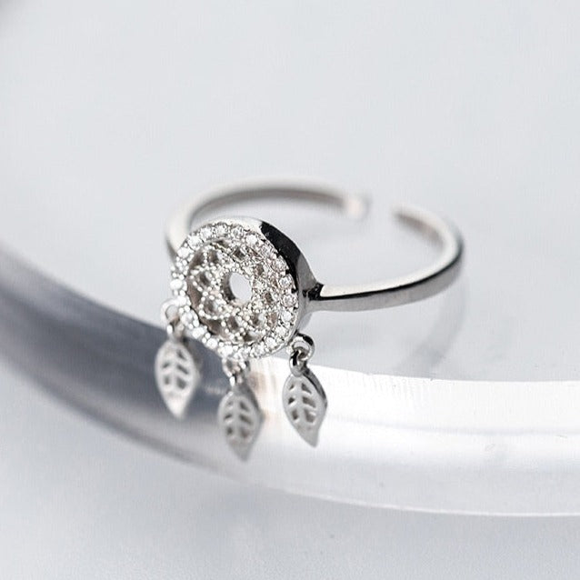 Srebrny pierścionek z motywem łapacza snów