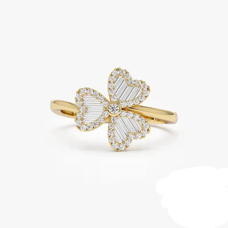 Bague avec Trèfle à 3 Feuilles en Zircon