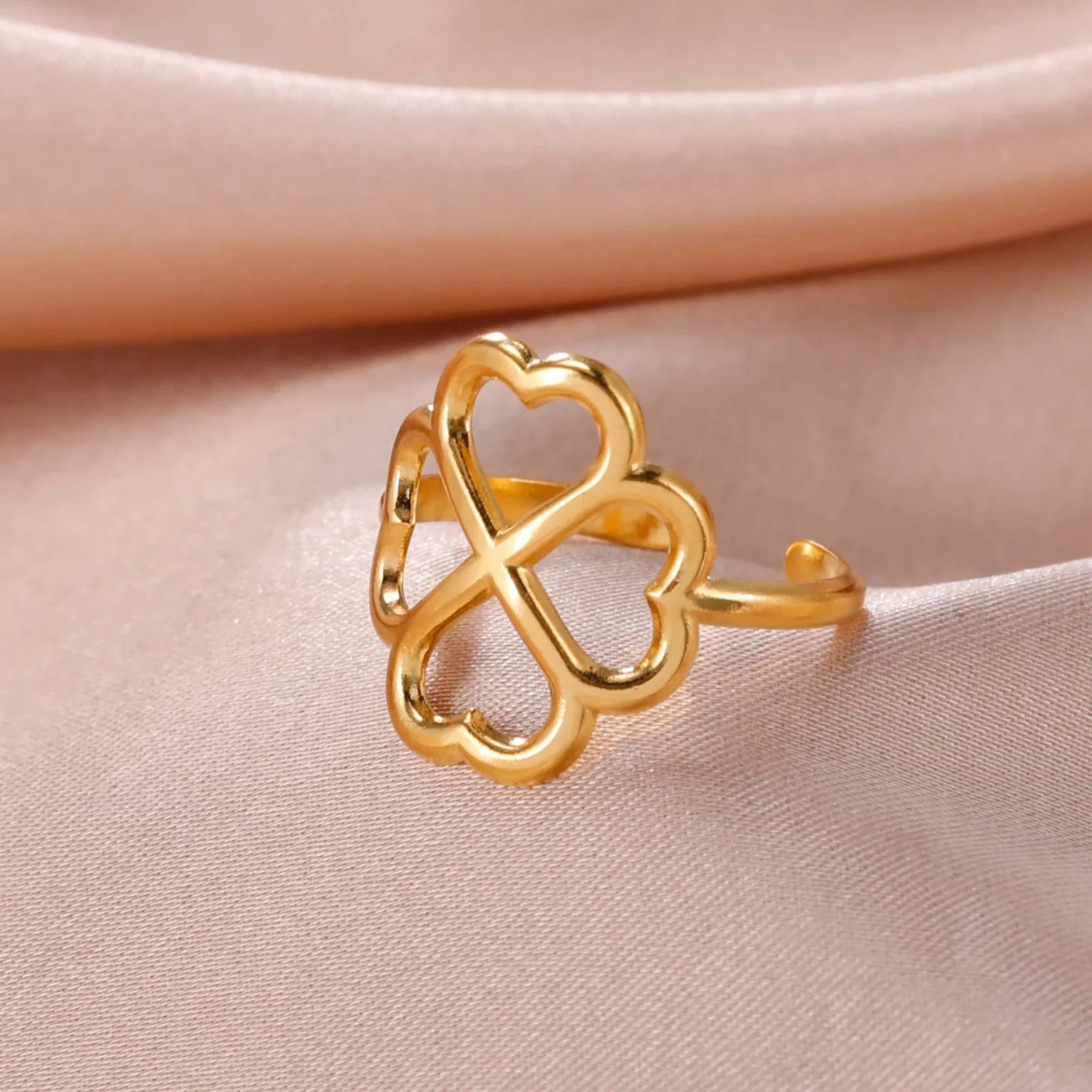 Pierścionek z 4-listną koniczyną dla kobiet złoty