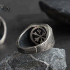 Pierścień kwadratowy w stylu egipskim