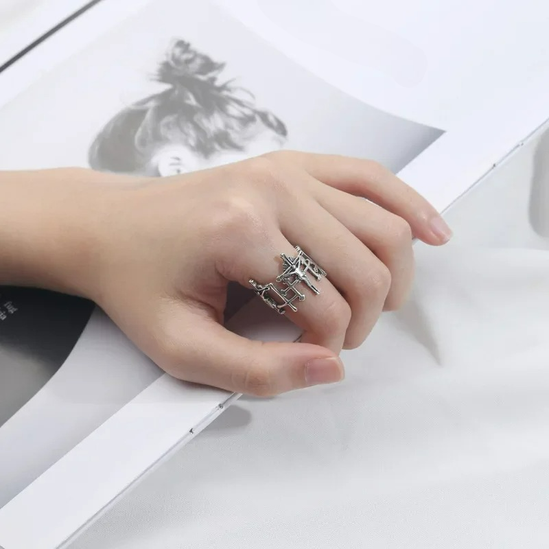 Pierścionek Krzyż Jezusa dla Kobiet