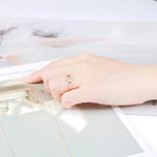 Pierścionek Dyskretnego Krzyża