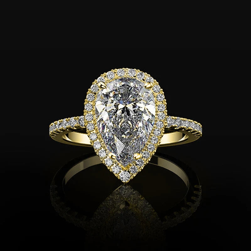 Pierścionek z cyrkonią w kształcie kropli wody złoty