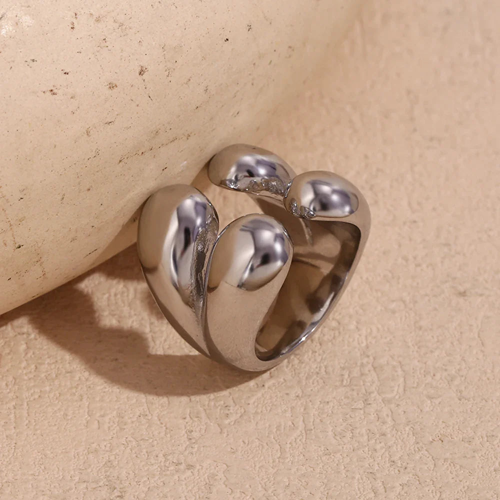 Oryginalny pierścionek z pierścieniem w kształcie kropli wody srebrny