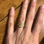 Pierścionek z liściem palmy ze złota