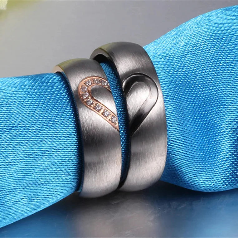 Pierścionek Dowód Miłości "I Love You" z Czarnym Sercem lub Czarnym Kryształem