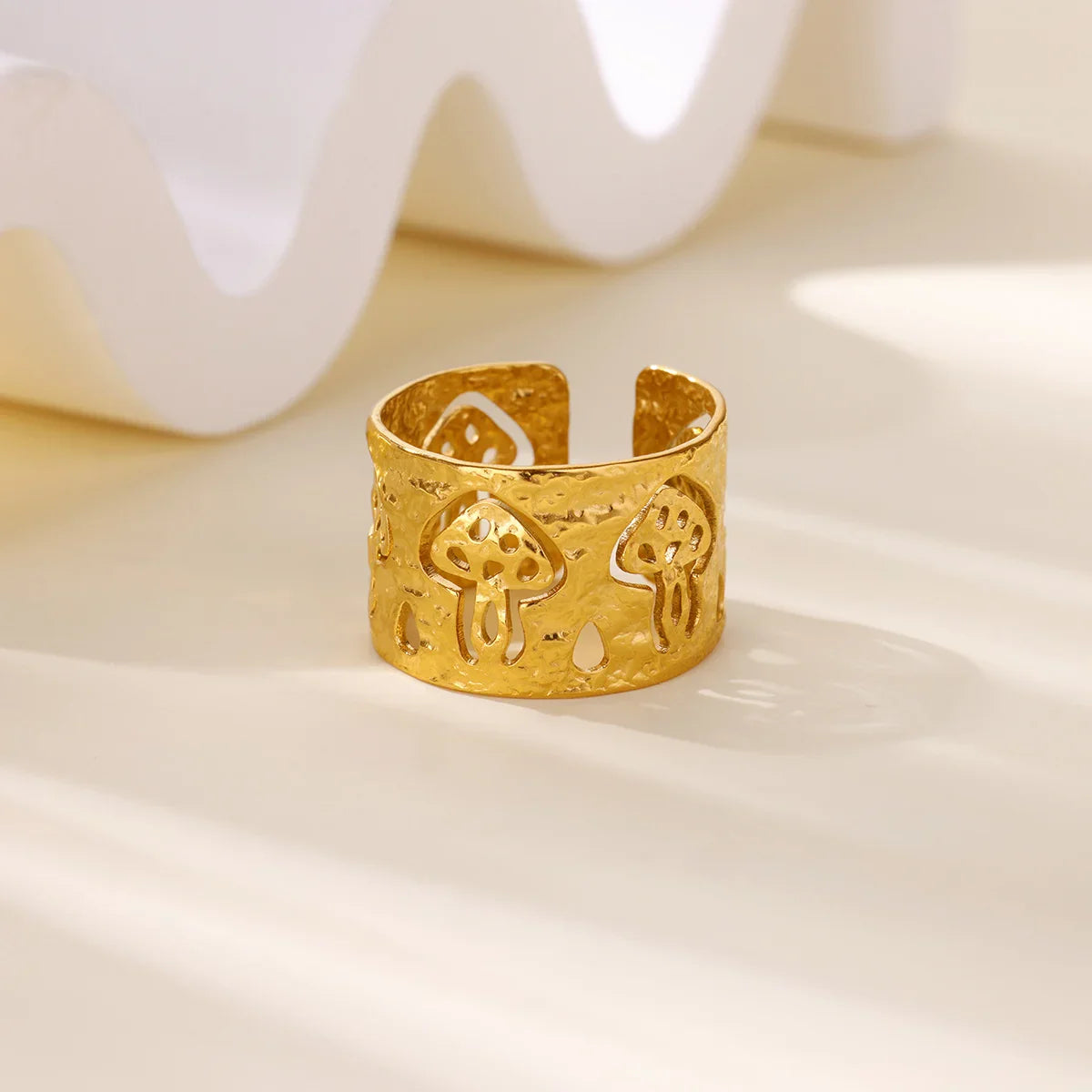 Prsten Retro se zlatými houbami