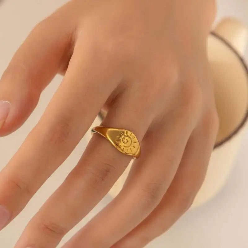 Bague Rétro Soleil Astres or