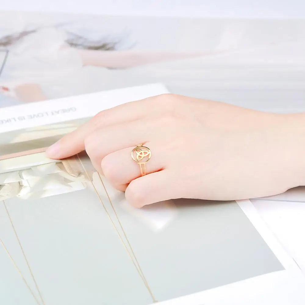 Pierścionek Triquetra Węzeł Trójcy Irlandzki złoty