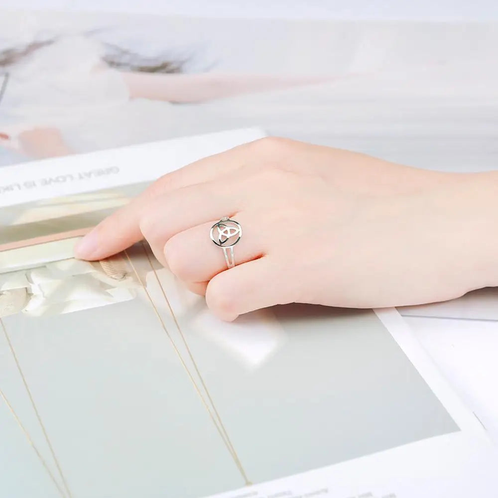 Pierścionek Triquetra Węzeł Trójcy Irlandzki srebrny