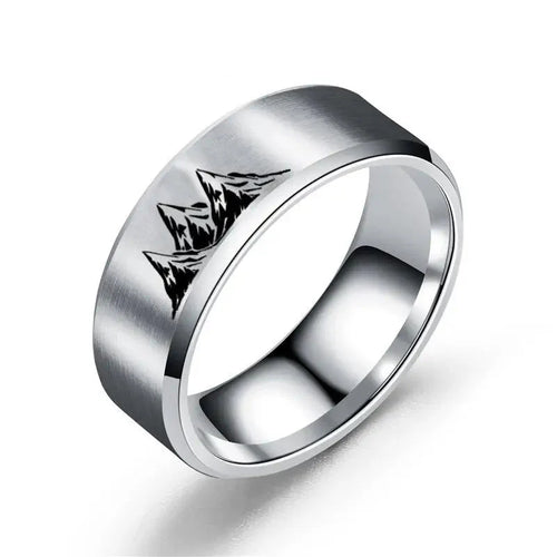 Kolorowe pierścionki z srebrnymi górami