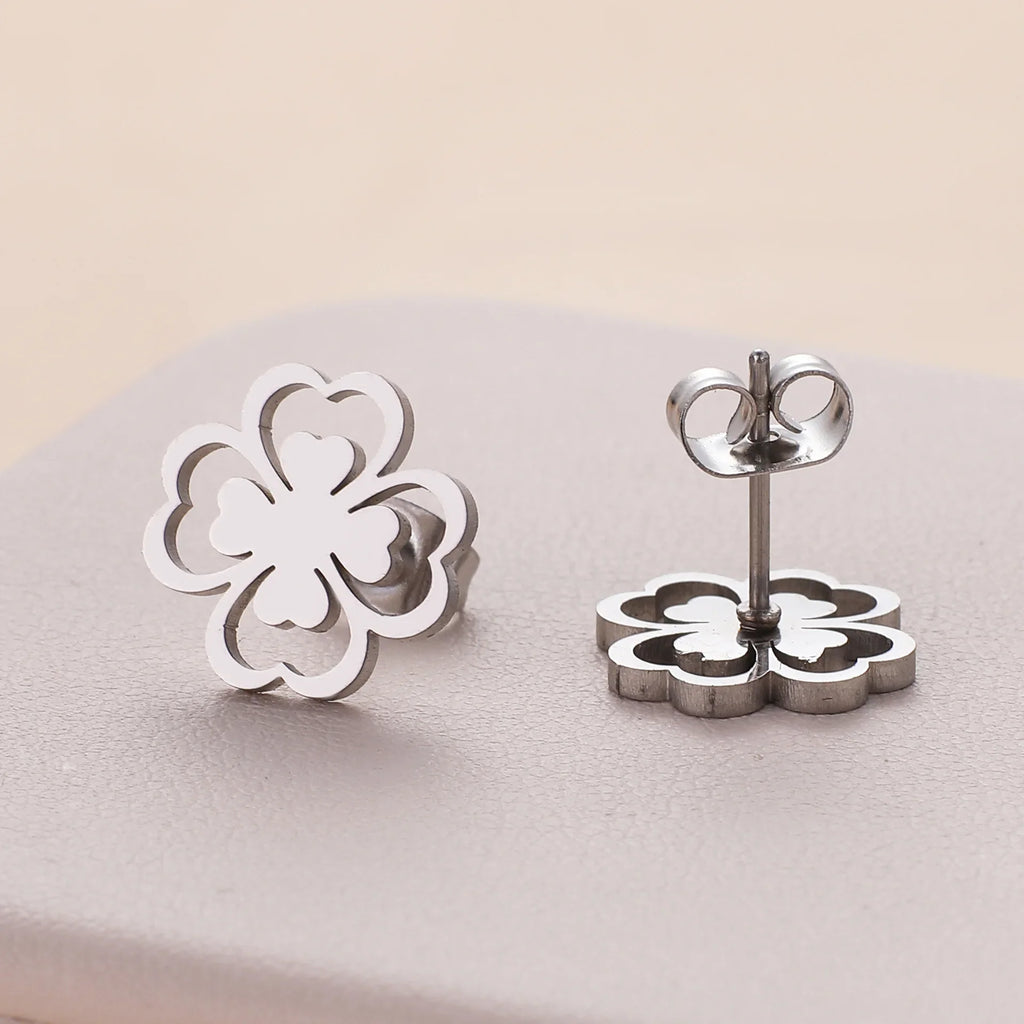 Øredobber med firkløver-studs i sølv