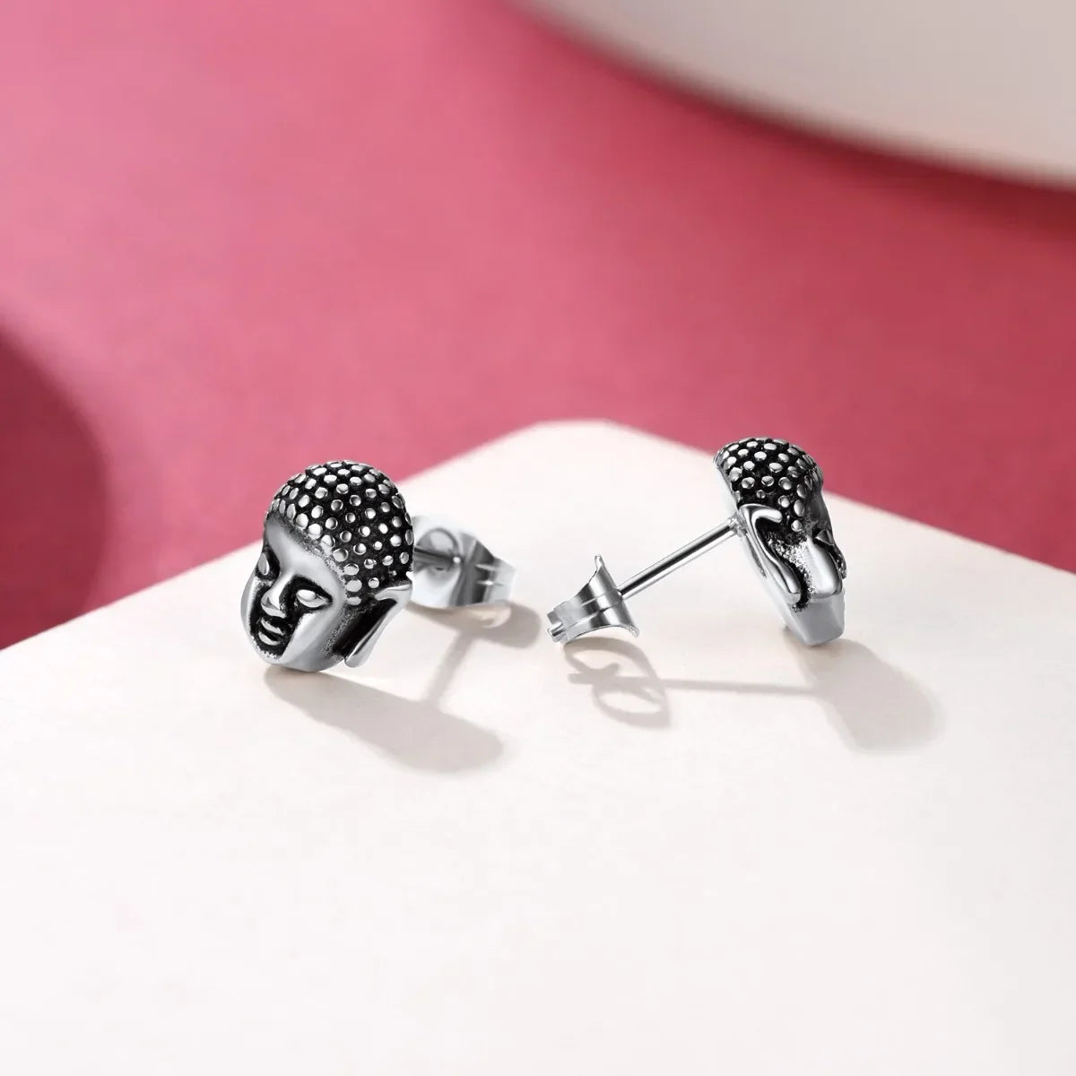 Kolczyki sztyfty Głowa Buddy srebrne