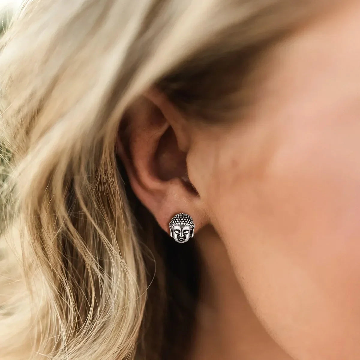 Kolczyki sztyfty Głowa Buddy srebrne