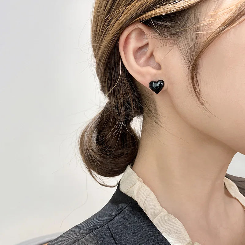 Kolczyki w kształcie serca dla kobiet czarne