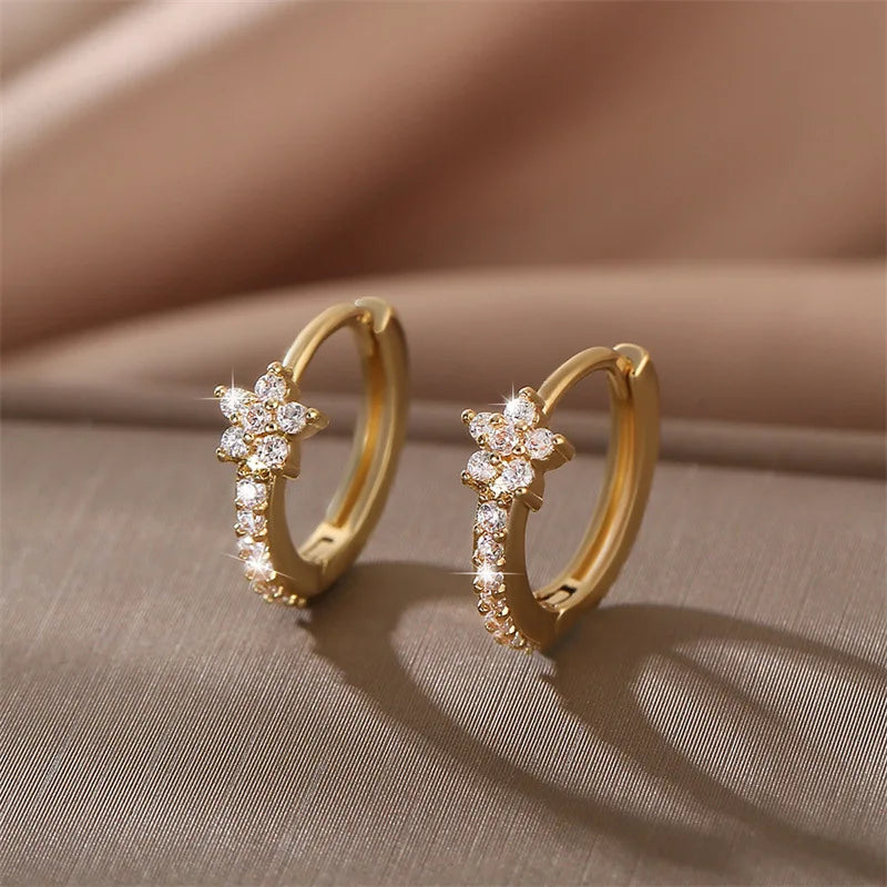Boucles d'Oreilles Créoles Etoiles en Zircon or