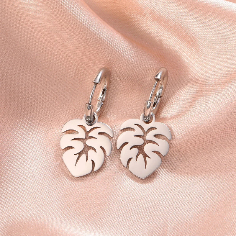 Kolczyki koła z liściem palmy srebrne