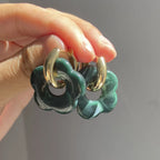 Kolczyki koła z kwiatem z żywicy