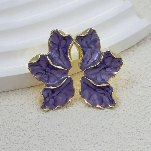 Boucles d'Oreilles Demi-Fleur Clou Pétales violet