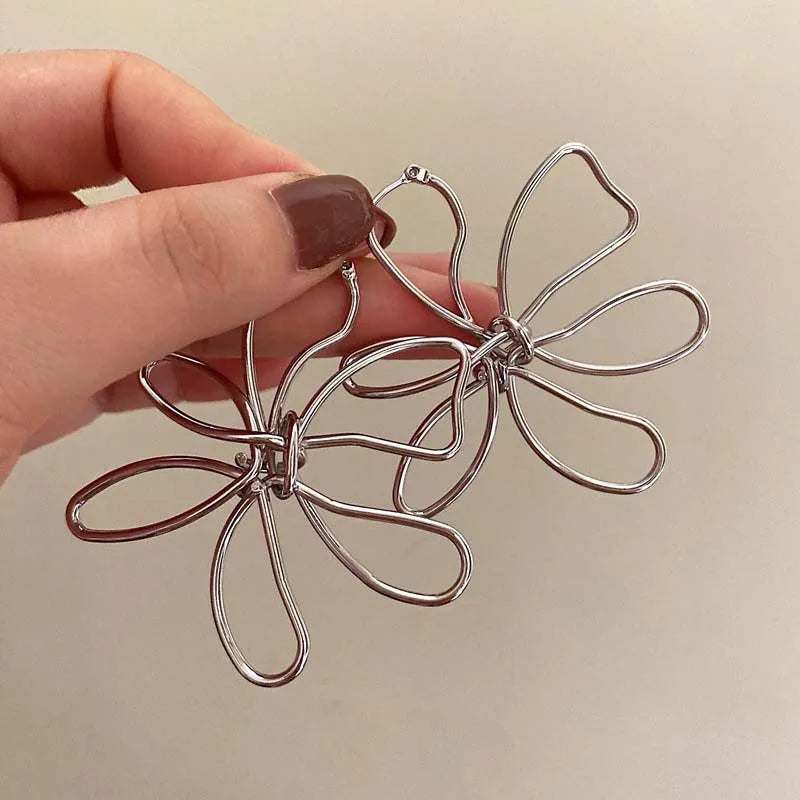 Kolczyki w kształcie kwiatów, sztyfty vintage asymetryczne srebrne