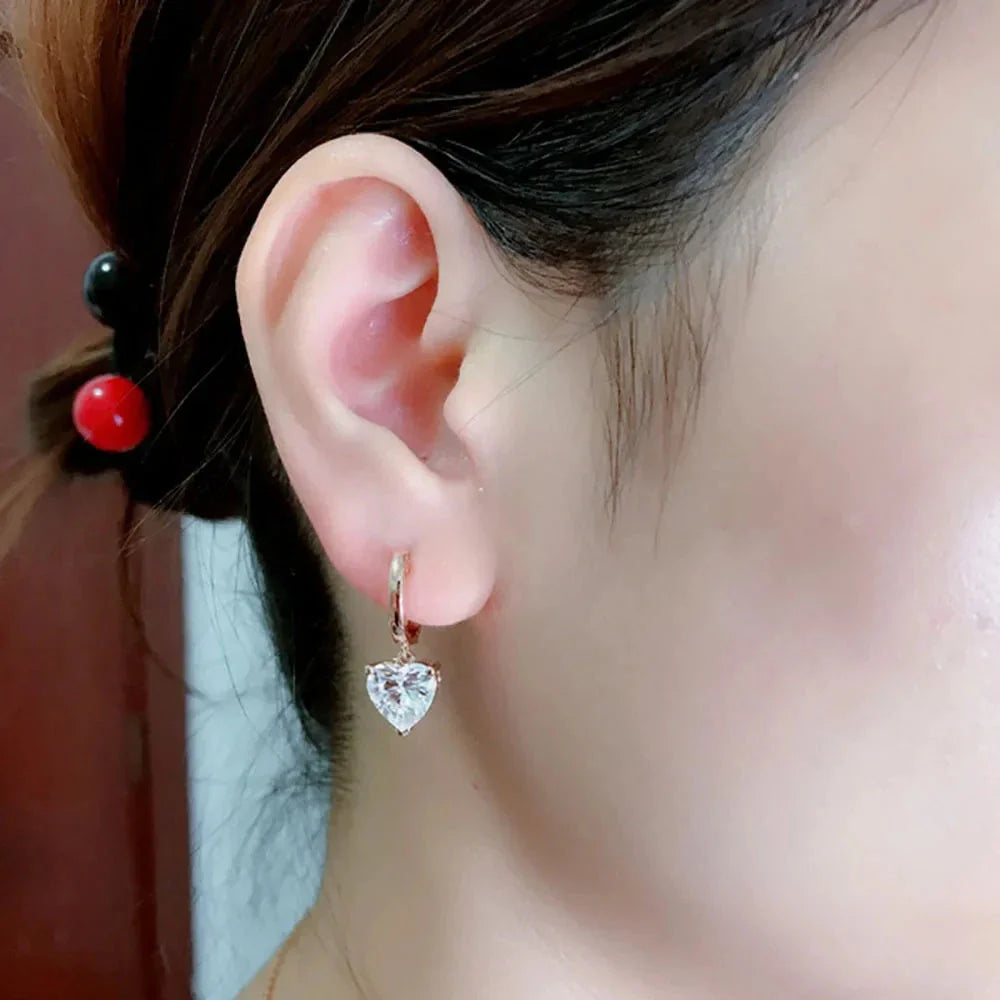 Boucles d'Oreilles Pendantes avec Coeur en Zircon