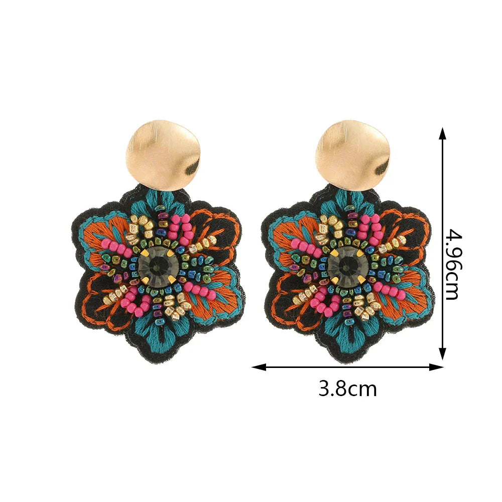 Kolczyki wiszące w kształcie kolorowego kwiatu