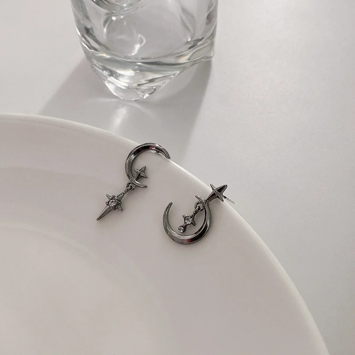 Wiszące kolczyki Księżyc i Gwiazdy