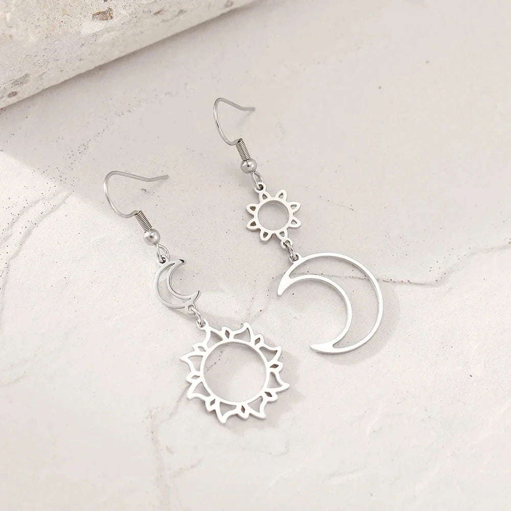 Boucles d'Oreilles Pendantes Lune et Soleil argent