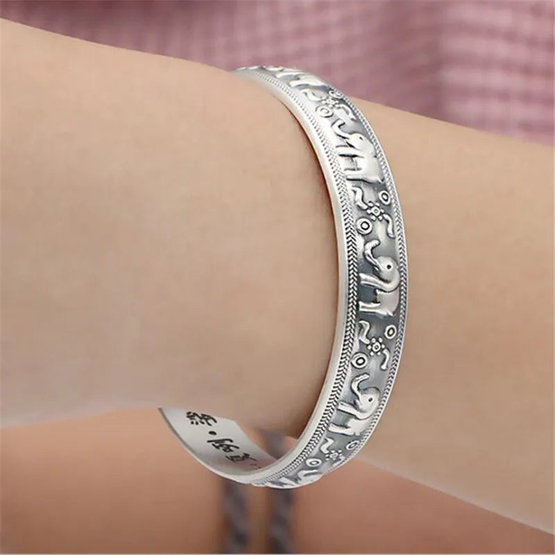 Bransoletka buddyjska z słoniami