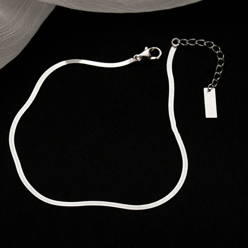 Klasyczna bransoletka na kostkę