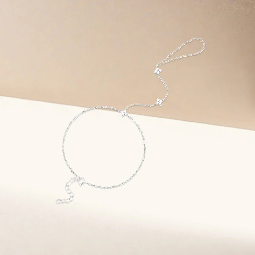 Bransoletka na rękę z kwiatami z cyrkonii w kolorze srebrnym