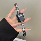 Wymienny pasek do Apple Watch – wzór koniczyny w kolorze czarnym