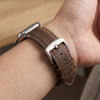 Klasyczny brązowy skórzany pasek zamienny do Apple Watch
