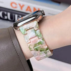 Wymienny pasek z żywicy do Apple Watch w kolorze zielono-różowym