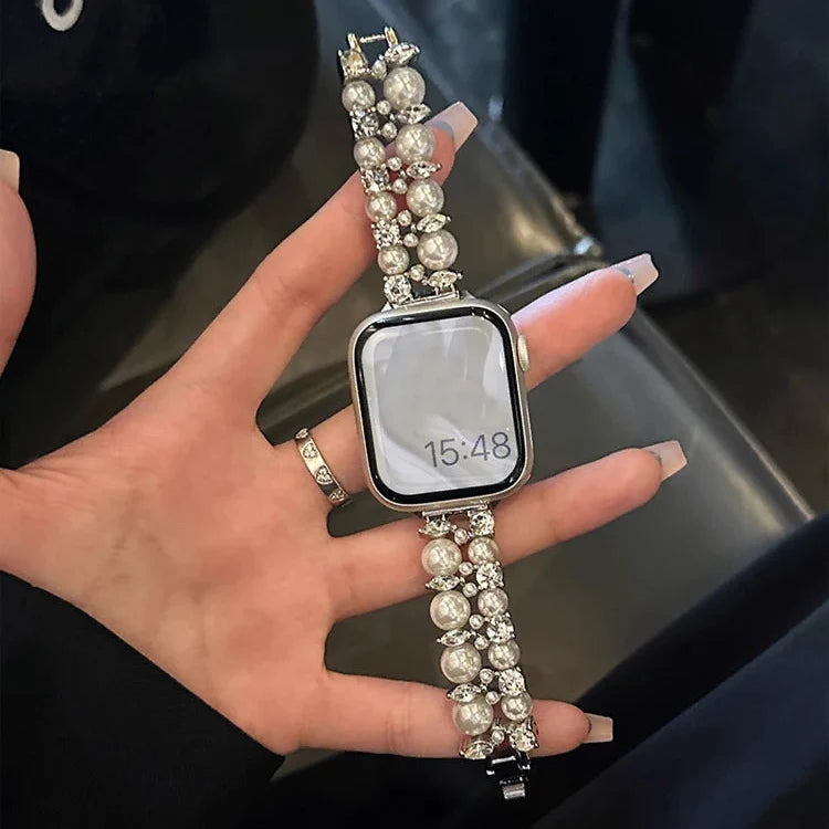 Wymienny pasek do Apple Watch z cyrkoniami i perłami w kolorze srebrnym