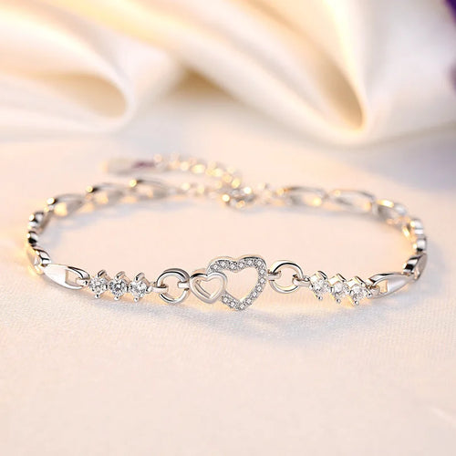 Elegancka bransoletka z sercem z białego cyrkonu