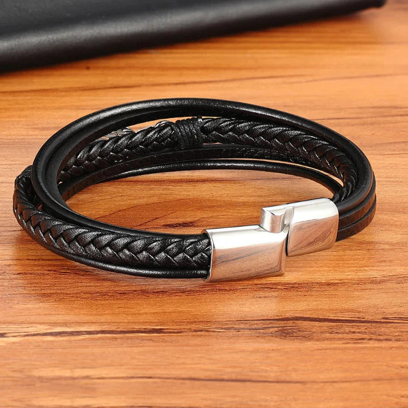 Bransoletka ze skóry z piórem dla mężczyzn srebrna