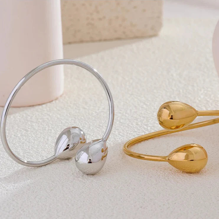 Bransoletka z zawieszką Charm Kropla Wody srebrna