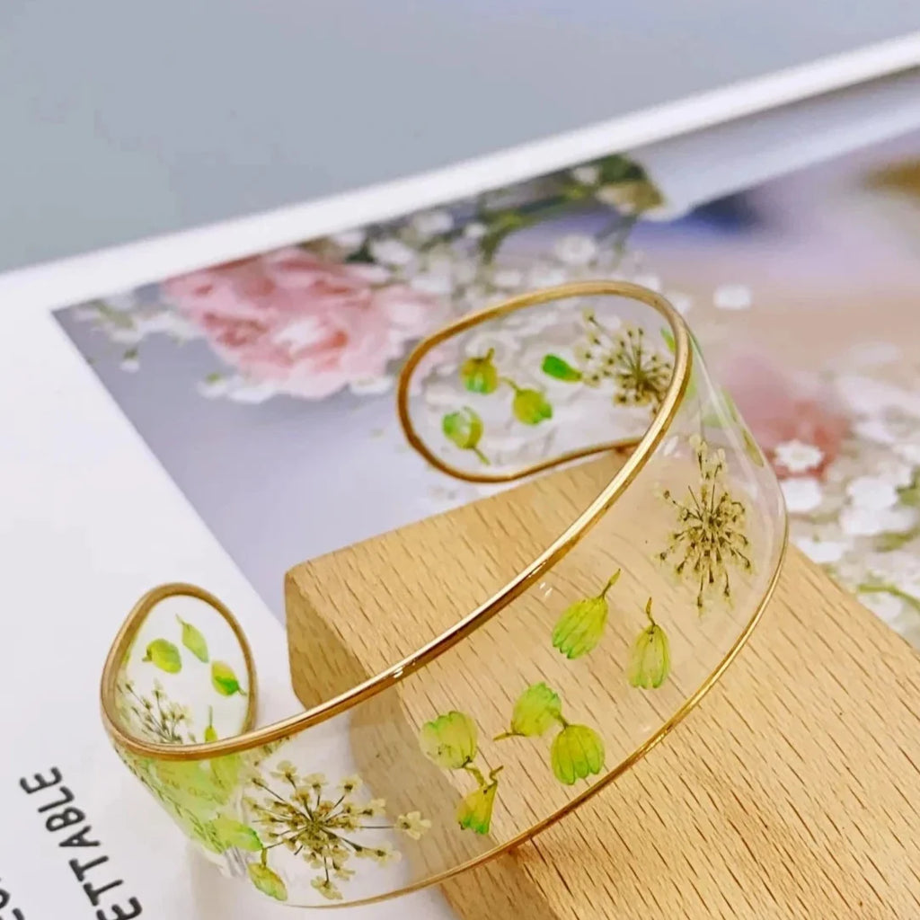 Náramek Gourmette Květina z průhledné zelené pryskyřice a