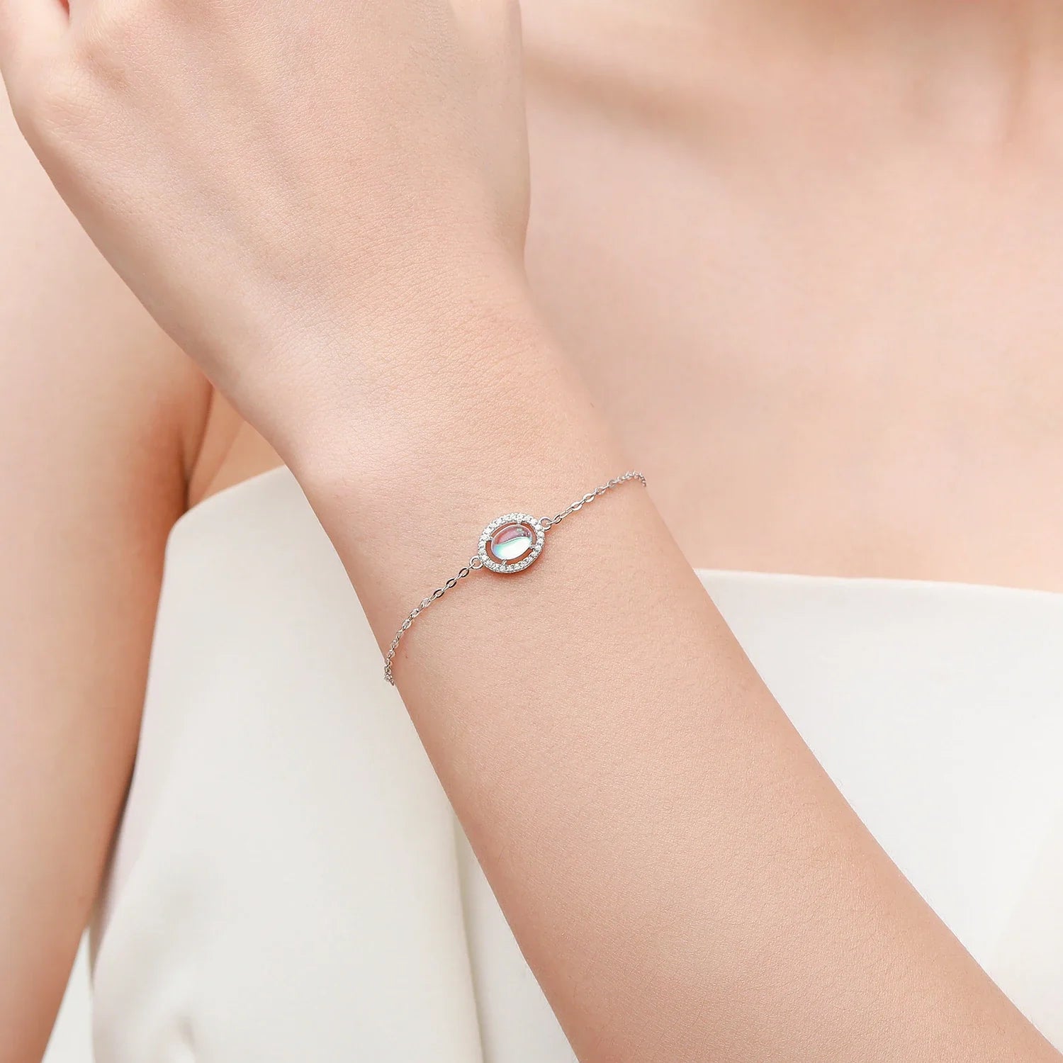 Bransoletka z kamieniem księżycowym "Moonstone" 
