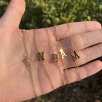 Spersonalizowana bransoletka dla kobiet z inicjałem złoto b