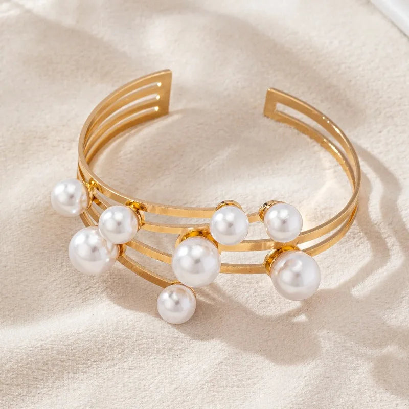 Bracelet Stylé avec Perles Blanches