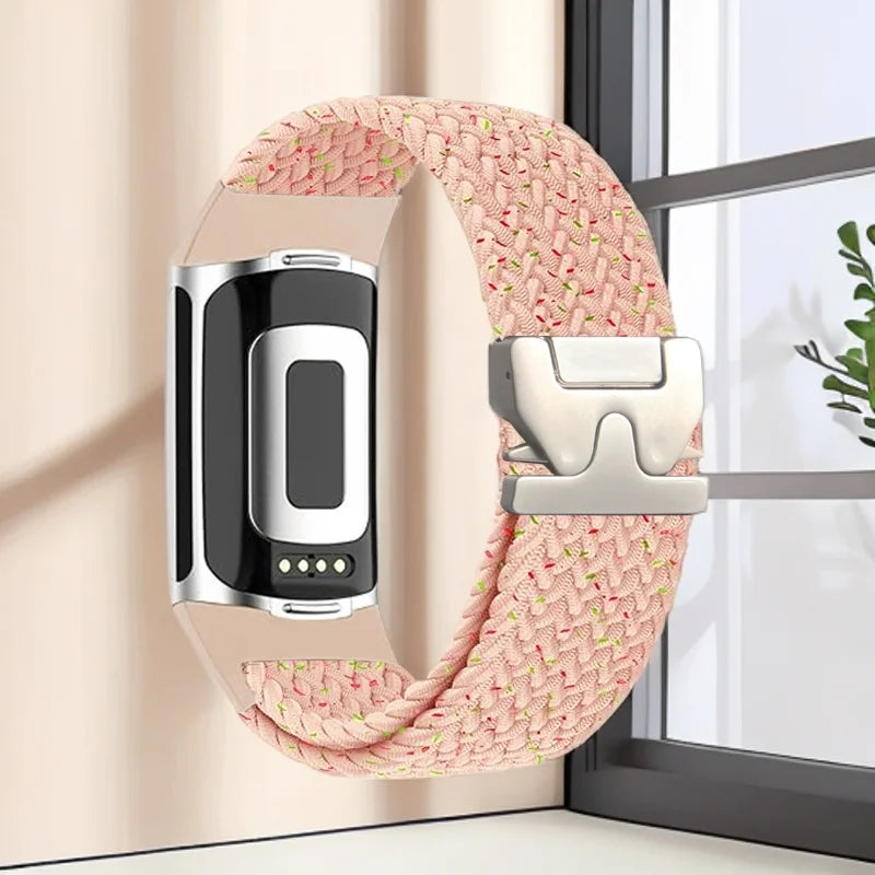 Pleciony pasek do zegarka Fitbit Charge 5, Charge 6 różowy