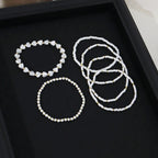 Bransoletki z koralików i serc