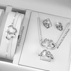 Zestaw 5 biżuterii z motywem serca 