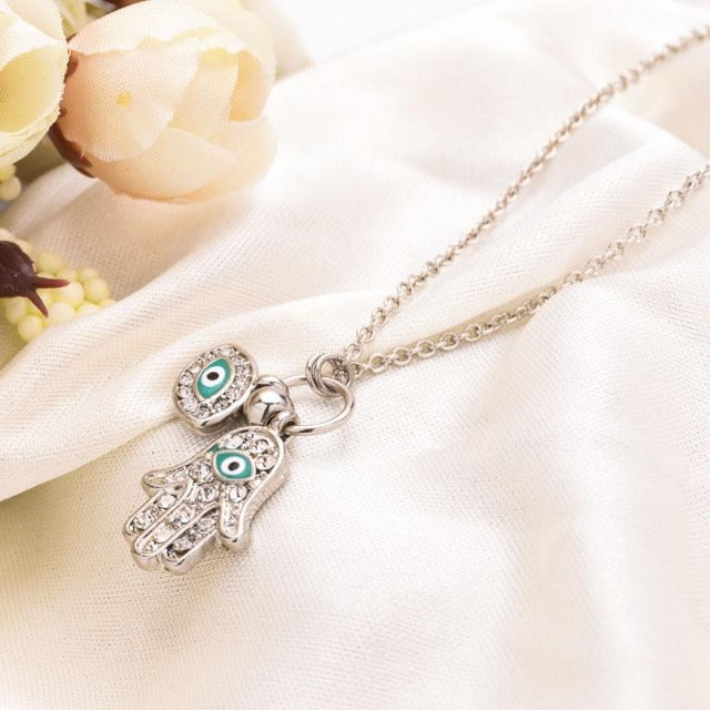 Srebrny naszyjnik arabski z dłonią Fatimy