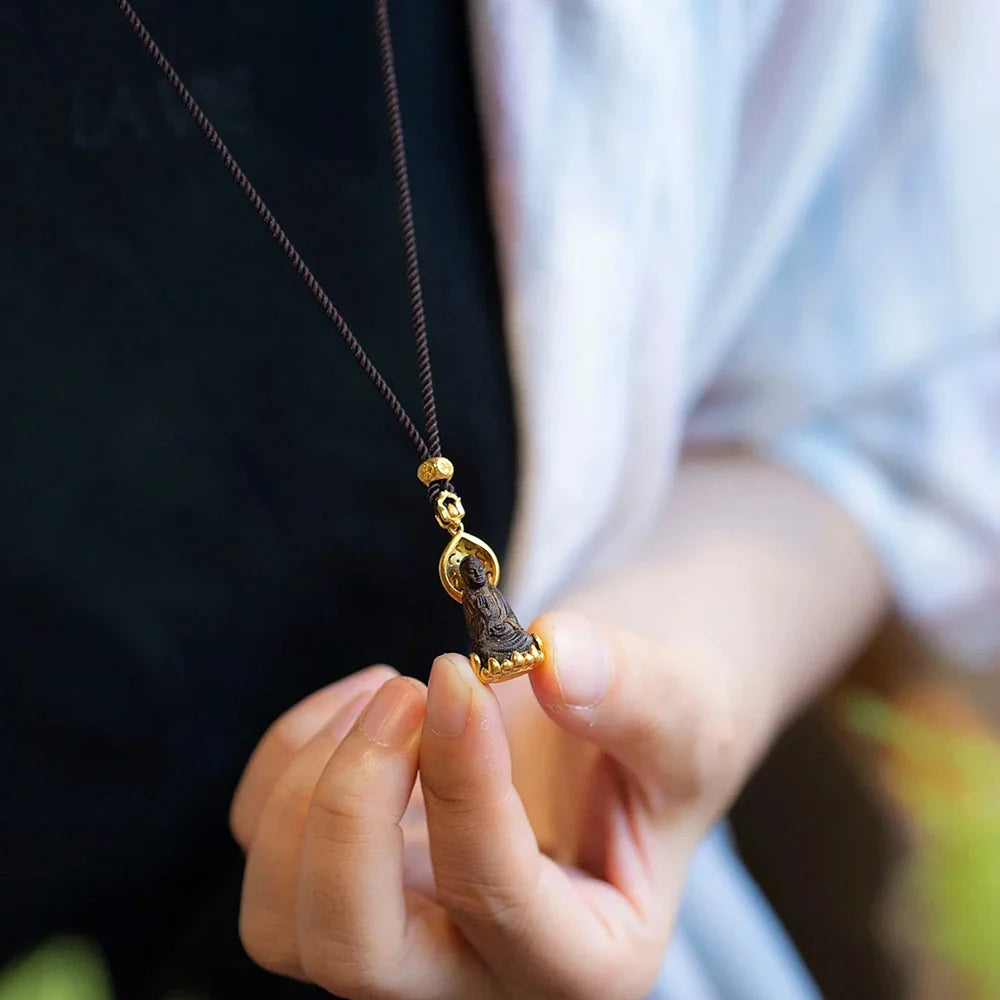 Naszyjnik z wisiorkiem Buddy tybetańskiego