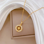 Naszyjnik z zawieszką kompasu z różowym cyrkoniem różowych wiatrów